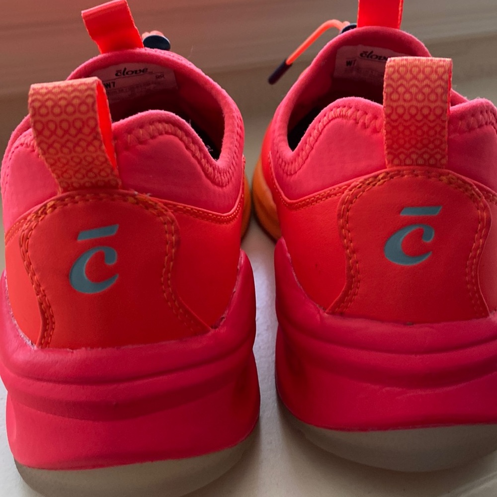 Clove shoes made for healthcare professionals who are on their feet all day.